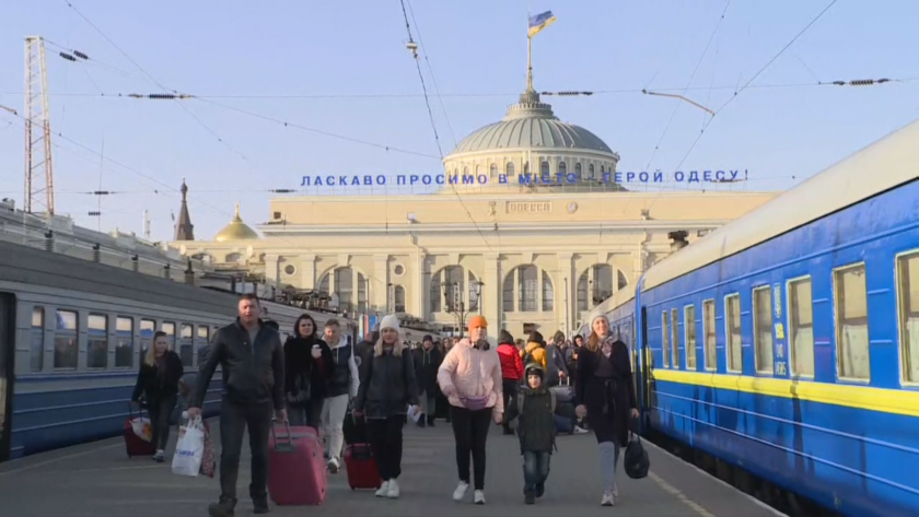 Специалните пратеници на БНТ и днес са в украинския град