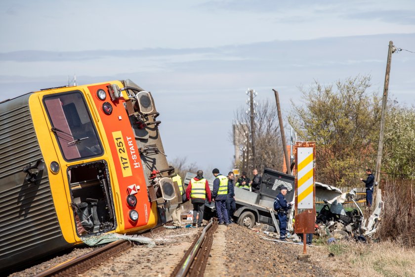 пет жертви тежка влакова катастрофа унгария