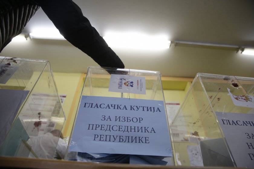 В Сърбия вотът е 3 в 1 - провеждат се