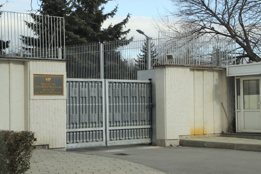 Зеленото пространство пред Руското посолство в София да се обособи