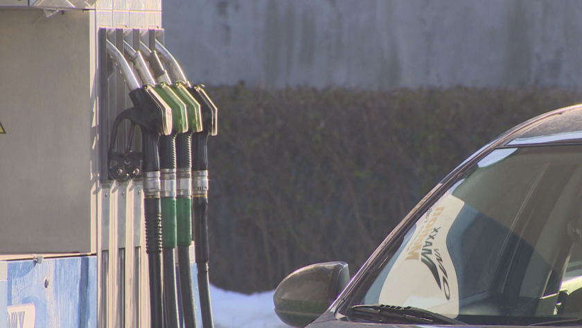 Цената за литър гориво в Русе също е нараснала драстично