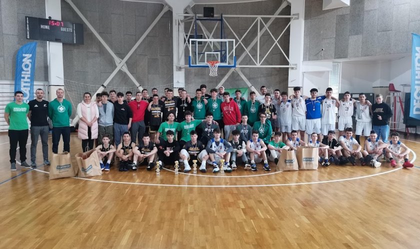 баскетболният отбор левски кадетите спечели cup 2022