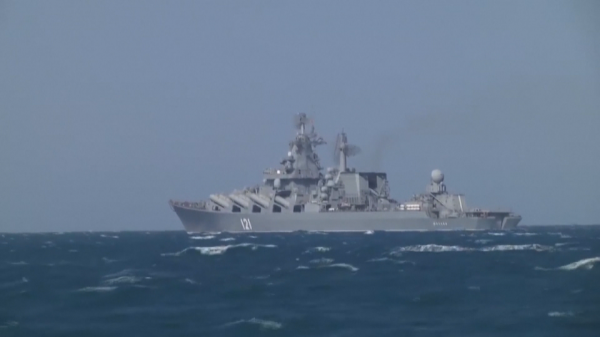 Флагманът на руския Черноморски флот e потънал, съобщи руското военно