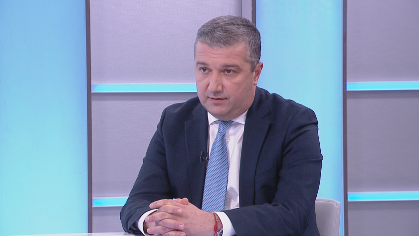 Драгомир Стойнев: Предоставянето на оръжие на Украйна няма да доведе до мир, за нас е важно да има хуманитарна помощ
