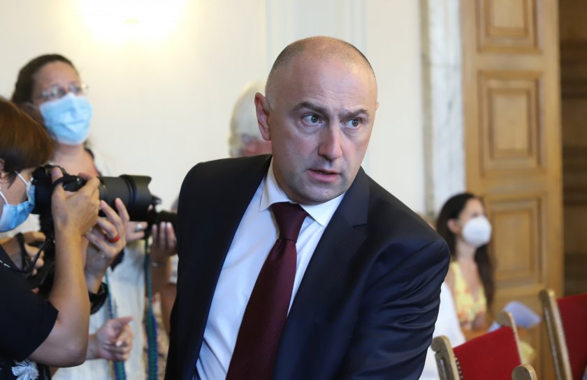 Любомир Каримански няма да оттегли кандидатурата си за шеф на