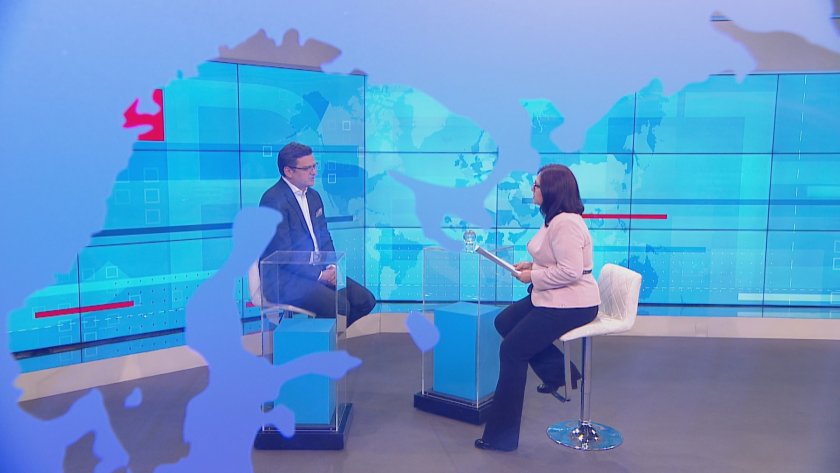 Външният министър на Украйна Дмитро Кулеба е специален гост в