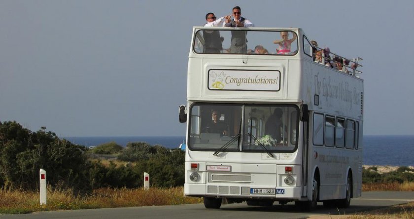 Сватбеният туризъм на Острова на Афродита се възстановява след две