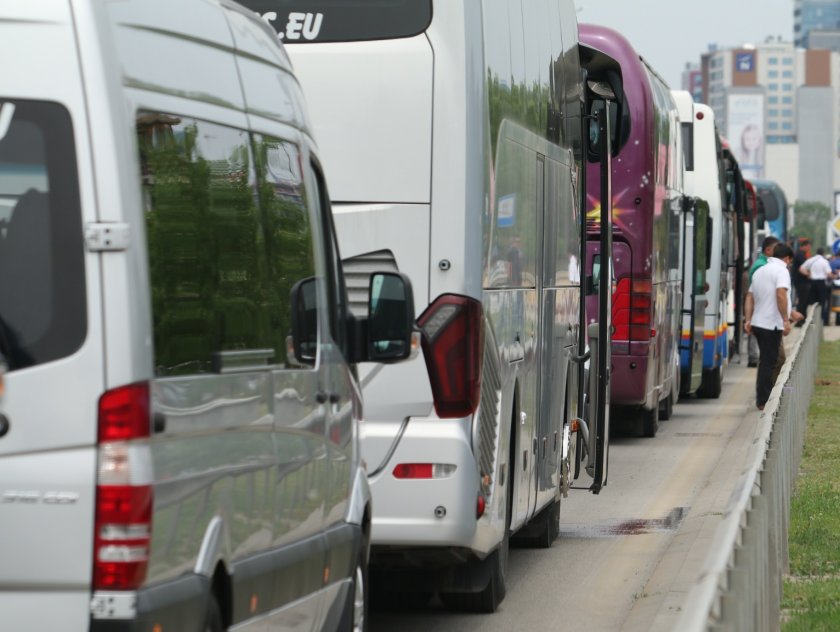 Транспортният бранш излиза на протест. Това обявиха професионални организации от