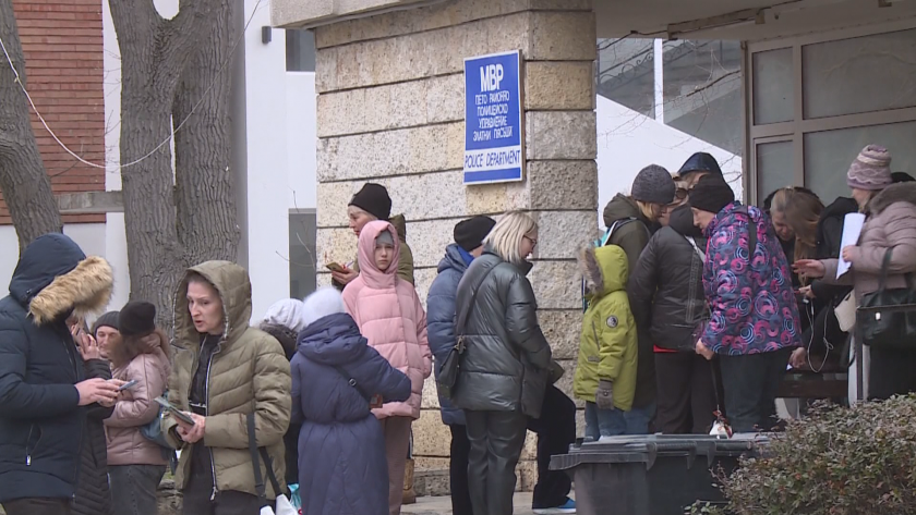 украинските бежанци настанени златни пясъци вече получават документи временна закрила полицията