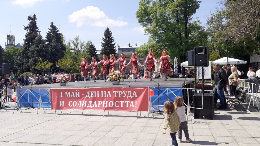 празничен концерт повод деня труда русе