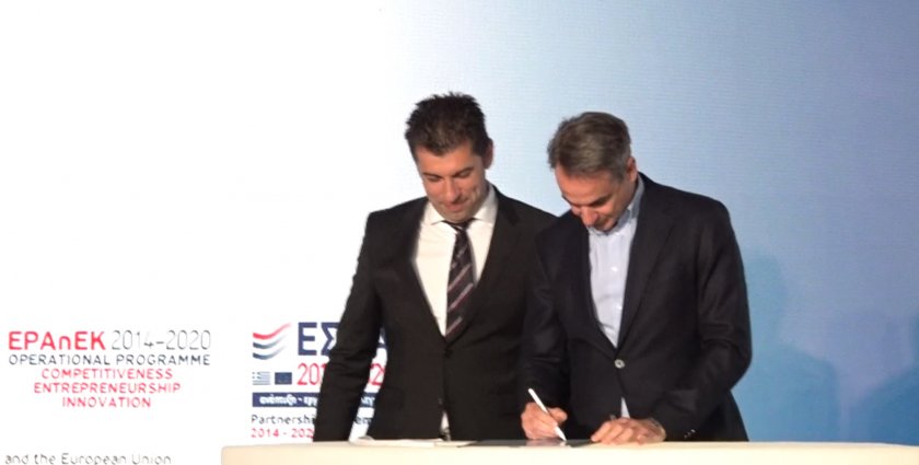 Официално започна строежът на терминала за втечнен газ, който ще