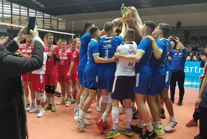 Волейболният отбор на Левски за младежи до 20 години завоюва