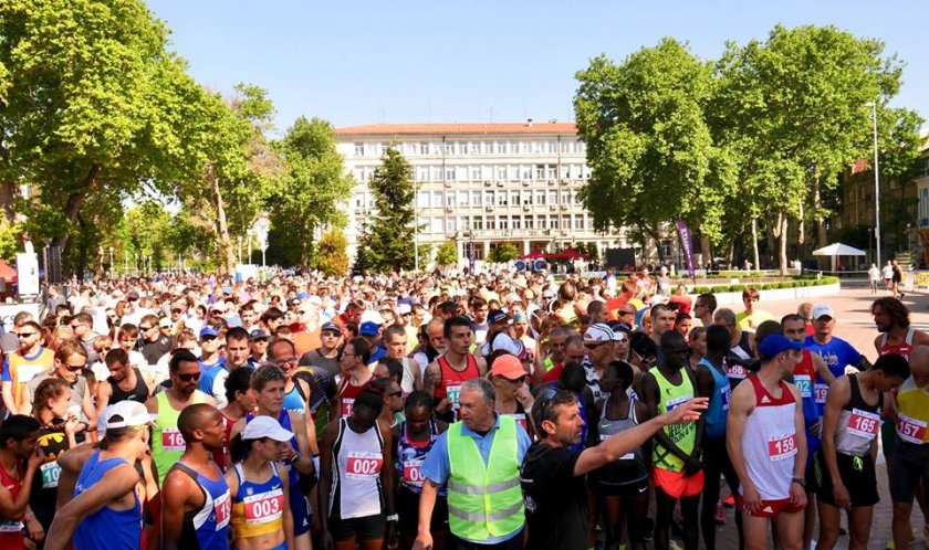 рекорден брой участници стартират неделя маратона варна