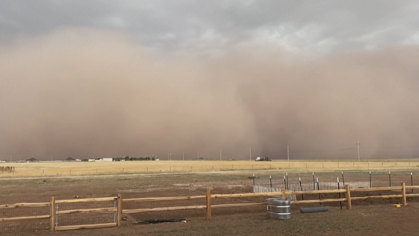 Пясъчна буря - предупреждение за опасно време в Тексас