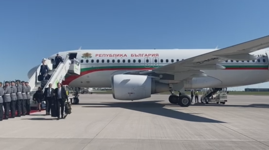 Президентът Румен Радев пристигна на официално посещение в Германия.В делегацията