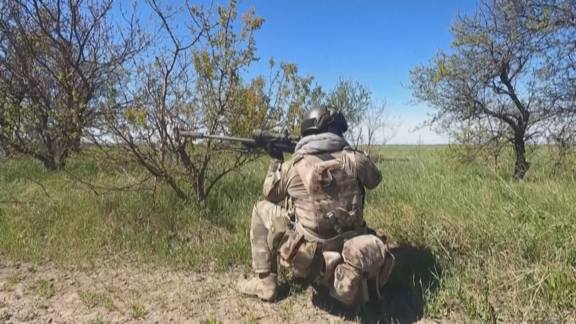 Убийство в гръб на двама цивилни украинци от руски войници