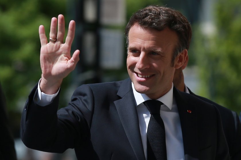 екзитпол макрон печели балотажа президент франция