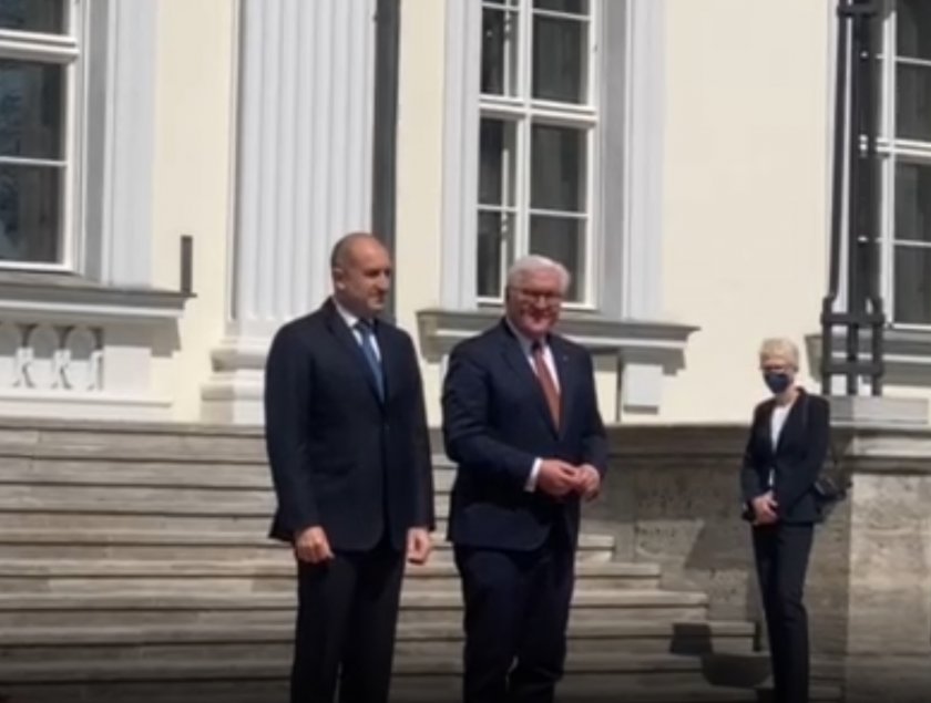 Започна срещата на Румен Радев с президента на Германия