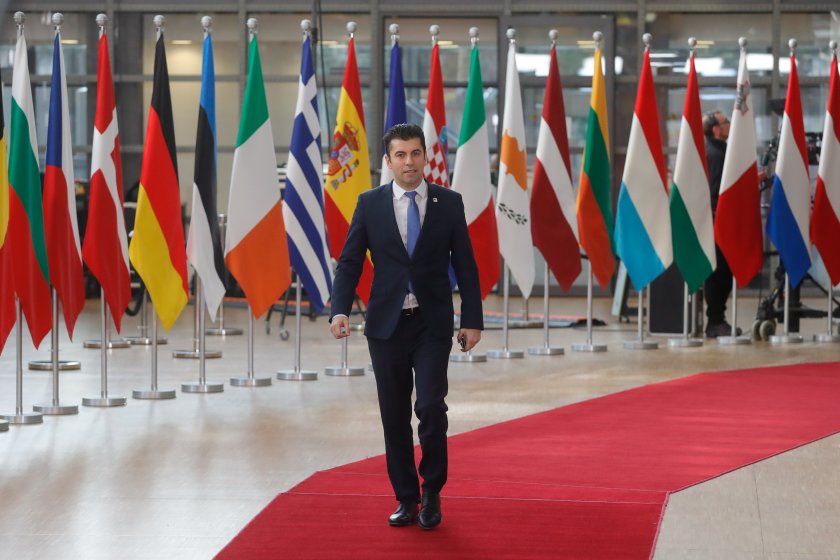 Българският премиер Кирил Петков ще присъства на срещата на либералите