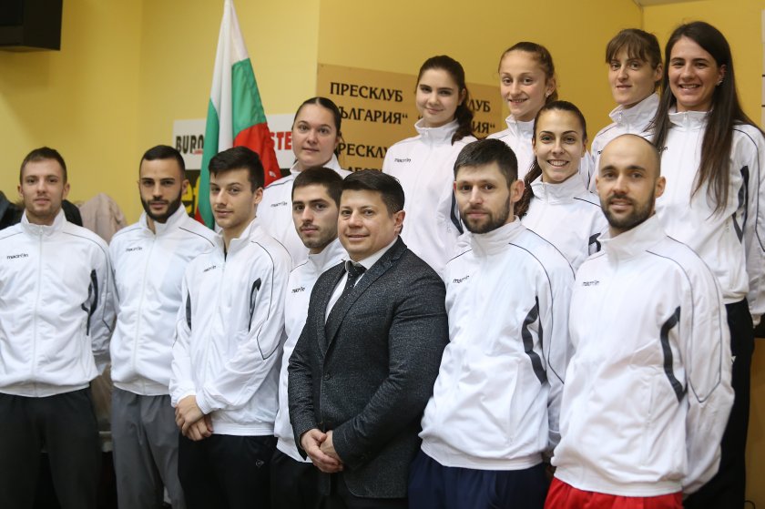 българските бадминтонисти отпаднаха втория кръг международен турнир марибор