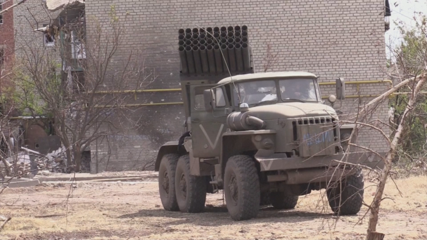 Продължава руското настъпление в Източна Украйна. Град Северодонецк е почти