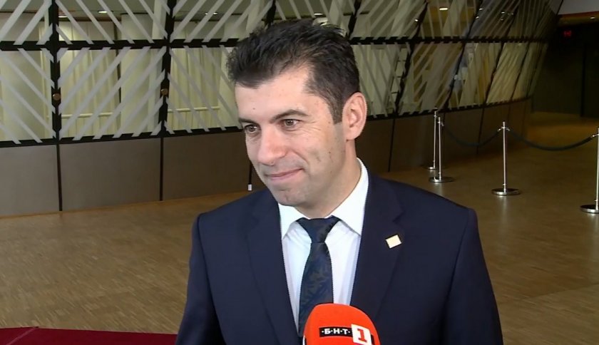 България ще ползва руски петрол до края на 2024 г.