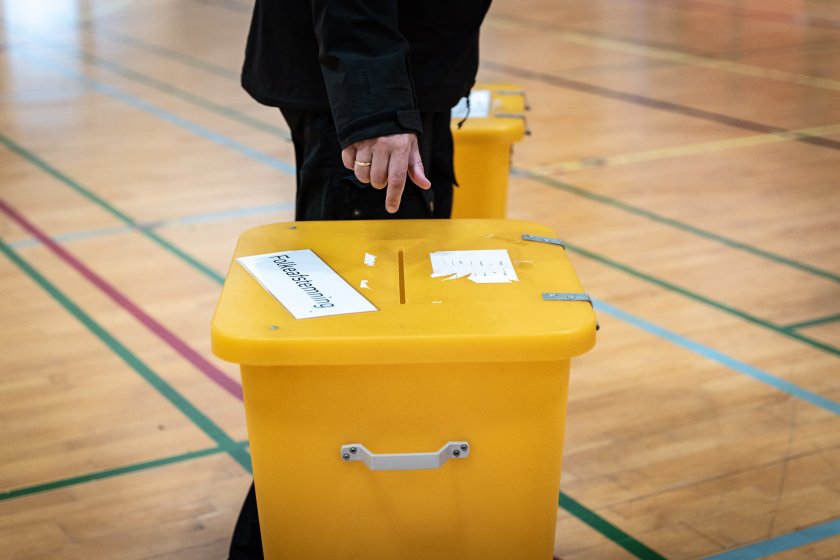 Датчаните гласуват на референдум дали да страната им да се