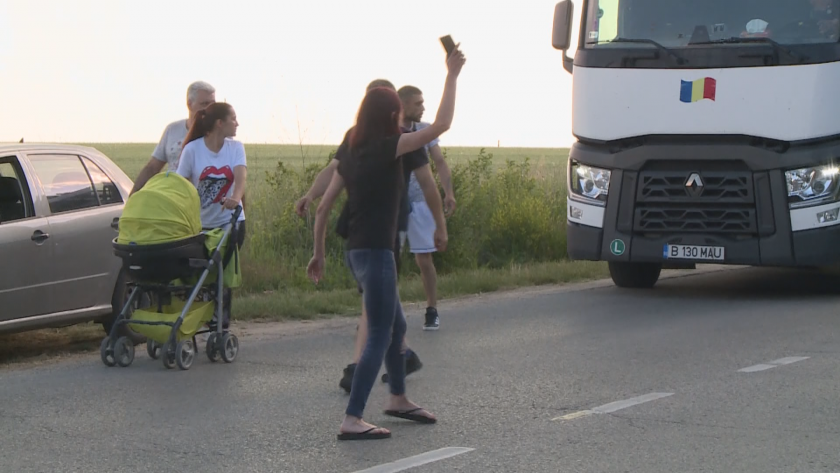 Жители на село Николово в област Русе блокираха един от