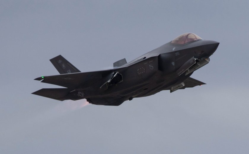 Американски изтребители F-35 са се присъединили към нидерландските по охрана