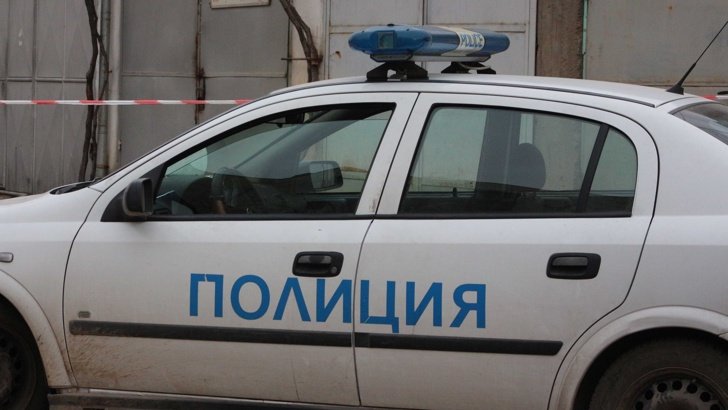 В Пазарджик са задържани трима известни в ъндърграунда автокрадци, научи
