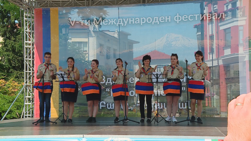 Над 300 представители на арменската общност от България, Гърция и