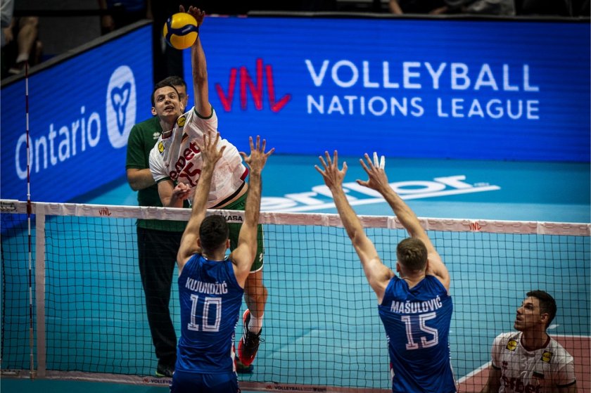 Мъжкият национален отбор на България по волейбол започна със загуба