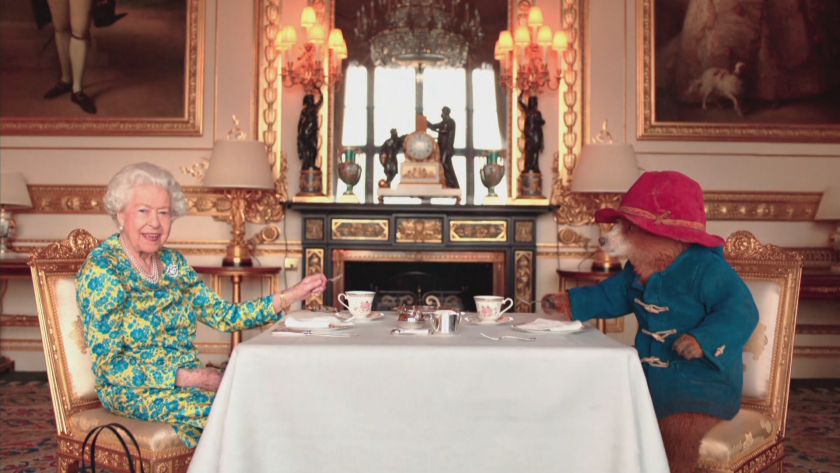 Зрелищен концерт пред Бъкингамския дворец сложи финал на 4-дневните тържества