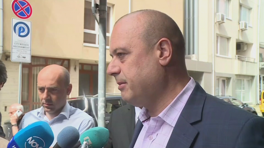 Министърът на туризма: Резервациите за сезона по Черноморието вървят добре