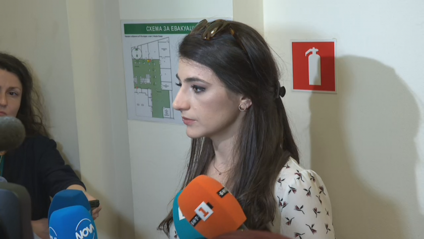 Готови сме да застанем редом с гражданите на площада. Това