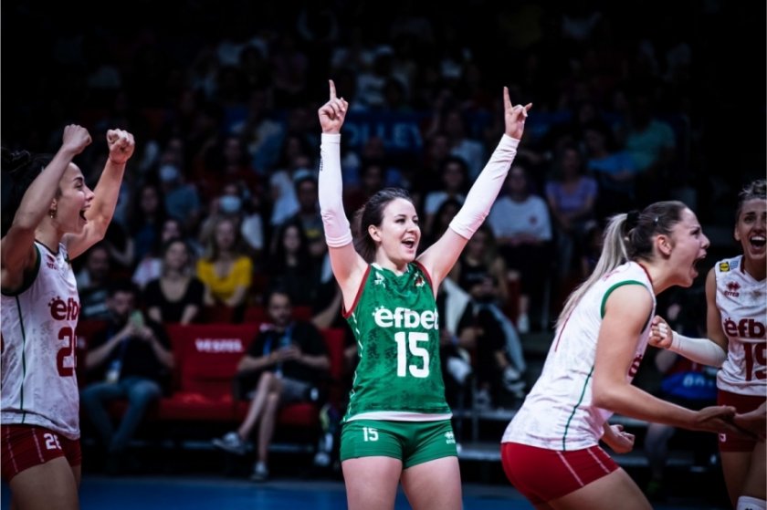 женският национален отбор волейбол заминава филипините