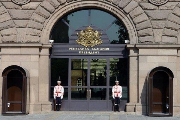 Държавният глава Румен Радев ще започне консултации с представители на