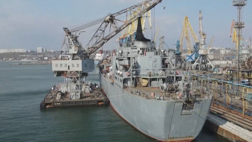 Кораб, натоварен със 7 000 тона зърно, отплава от украинското