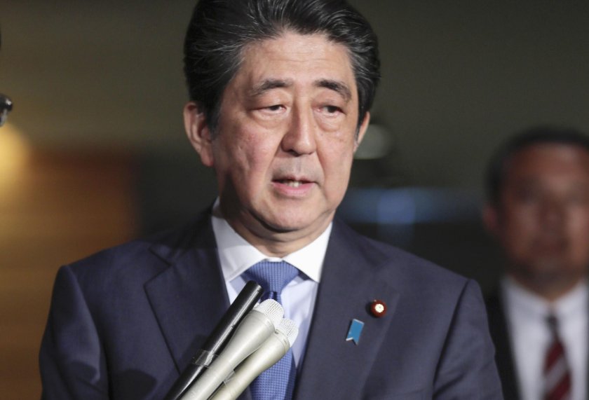Бившият японски премиер Шиндзо Абе почина от раните си, след