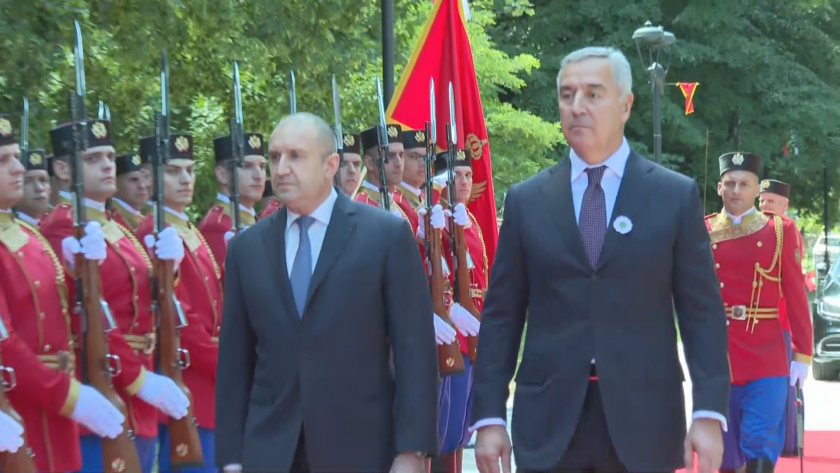 Президентът Румен Радев е на официално посещение в Черна гора.