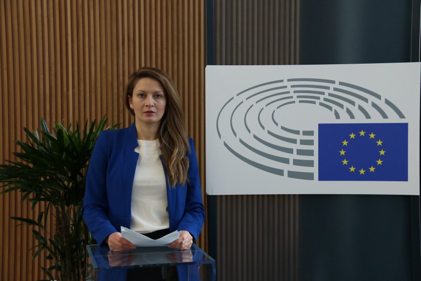 евродепутатът цветелина пенкова интерпретацията експертизата усещане политизиране случая чекмеджетата борисов