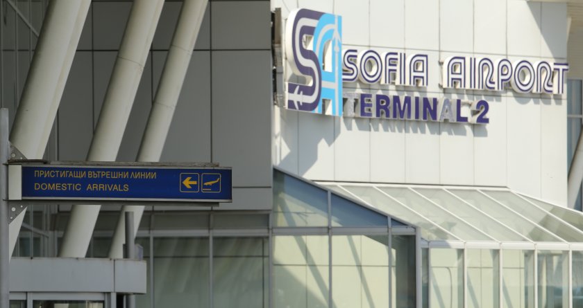 пътници летище софия януари 2022
