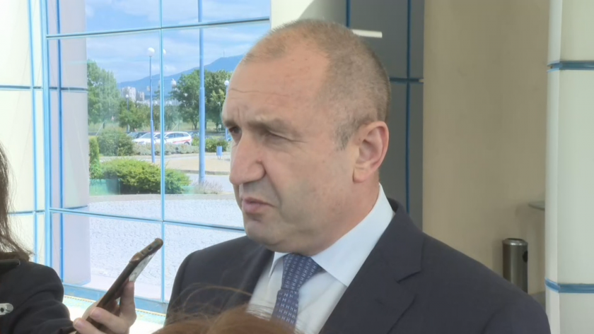 Президентът Румен Радев с коментар по актуални теми след посещението