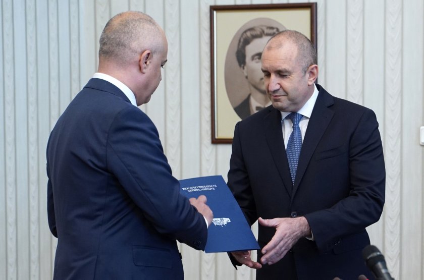 БСП за България върна неизпълнен третия мандат за съставяне на