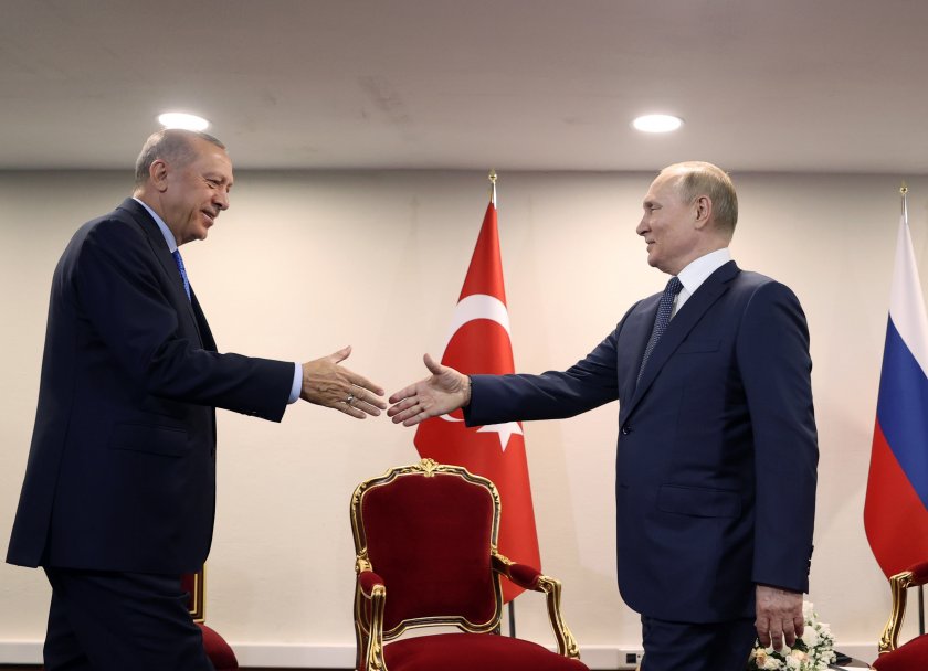 Путин и Ердоган разговаряха в Техеран, турският президент се забави за срещата