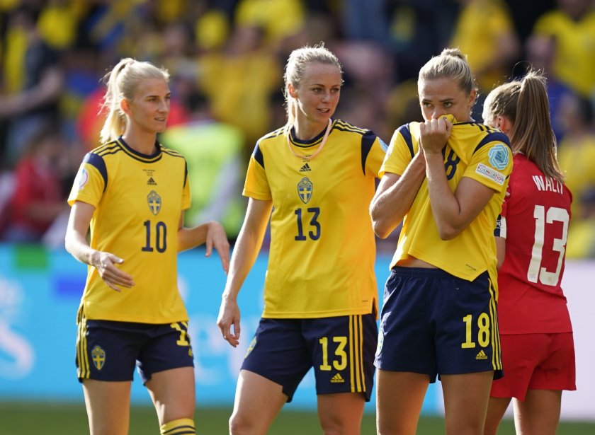 нидерландия швеция първи победи евро 2022 футбол жени