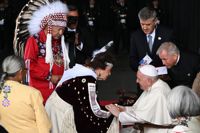 започна посещението папа франциск канада