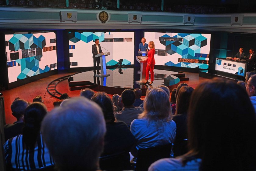 Смут в ефир по време на втория телевизионен дебат между