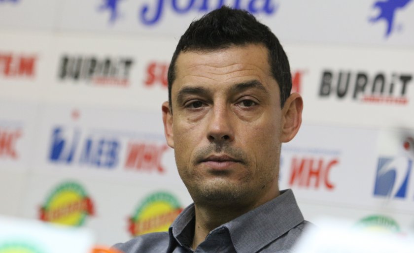 Въпреки победата на Локомотив Пловдив, старши треньорът Александър Томаш не