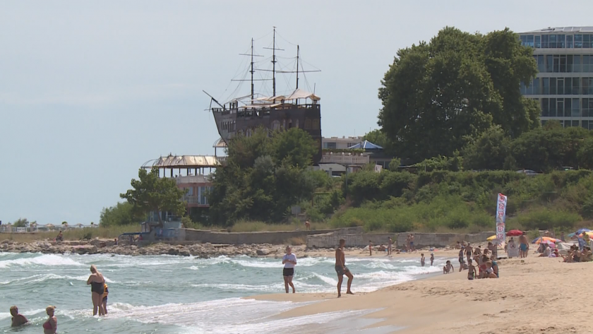 Близо 3 хиляди са новите случаи на COVID-19 у нас.